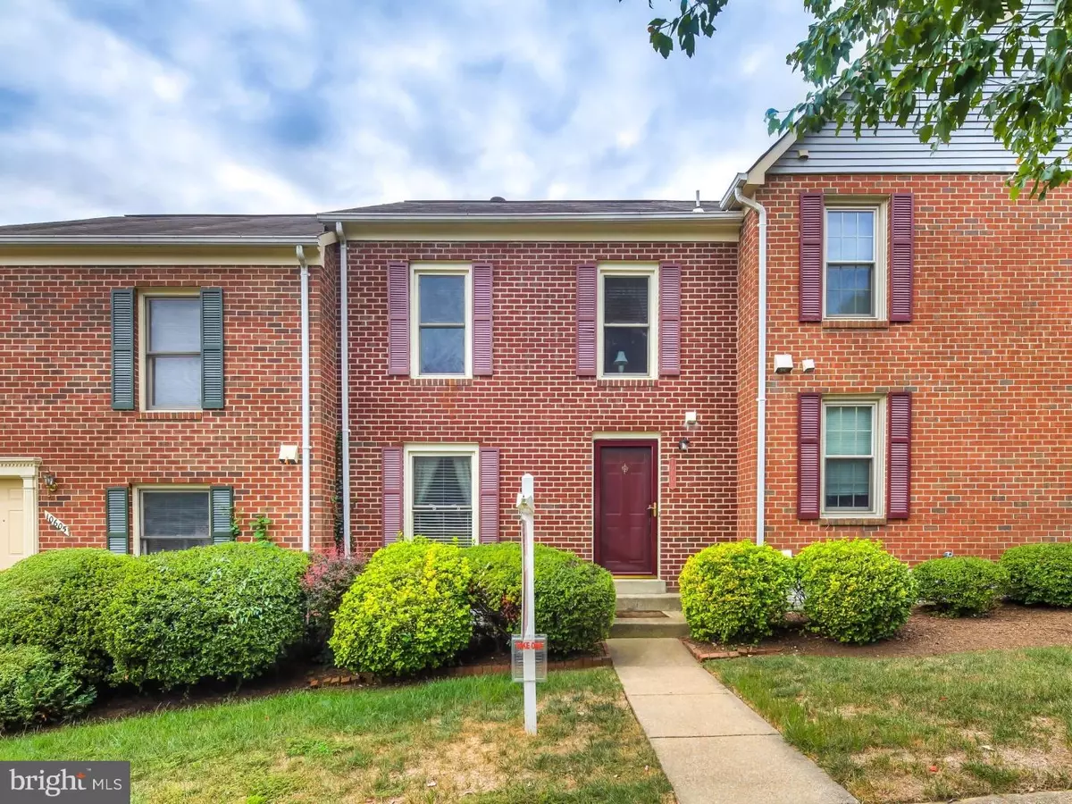 Fairfax, VA 22030,10607 RAILROAD CT