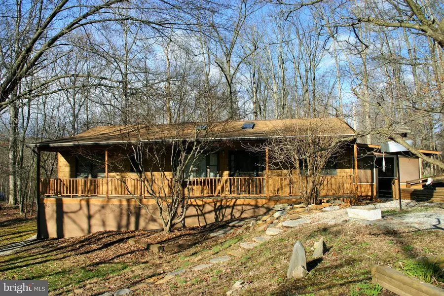 887 RED BIRD LN, Harpers Ferry, WV 25425