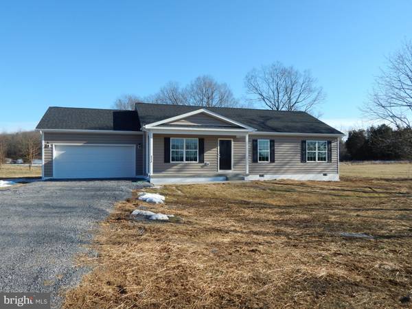 8436 LEETOWN RD, Kearneysville, WV 25430