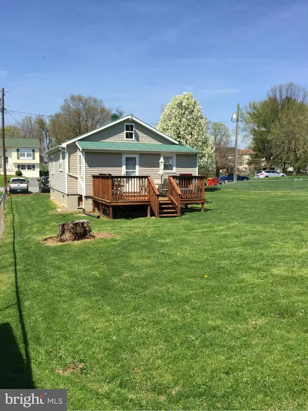 Ranson, WV 25438,212 14TH AVE E