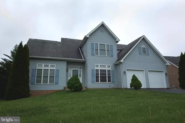 366 TURNBERRY DR, Charles Town, WV 25414