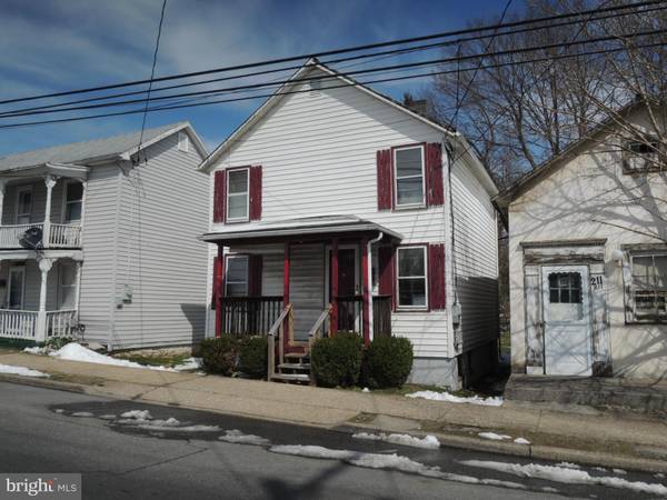 209 WEST S, Charles Town, WV 25414