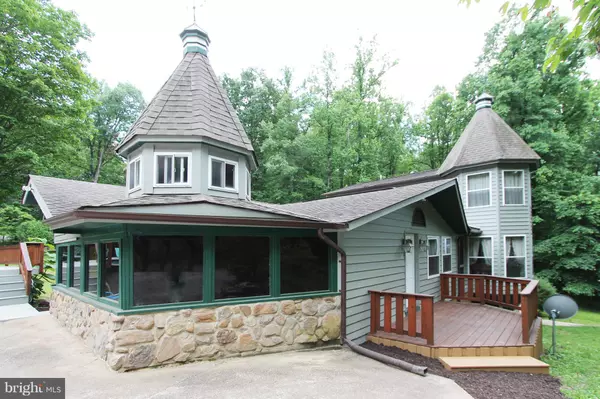 770 GINGERBREAD LN, Harpers Ferry, WV 25425