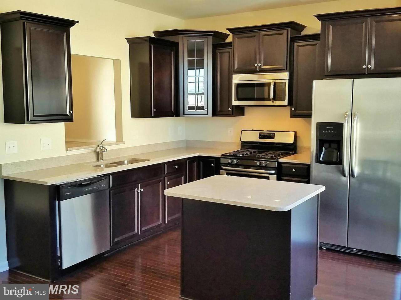 8950 SHADIA PL, Manassas, VA 20110