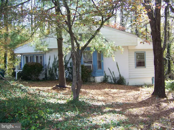 106 CEDAR LN, Bowling Green, VA 22427