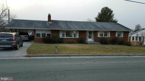 24 BEE ST, Front Royal, VA 22630