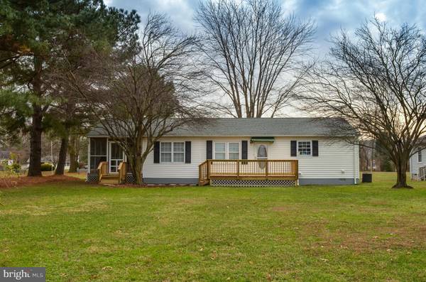 355 LAKE SHORE DR, Colonial Beach, VA 22443