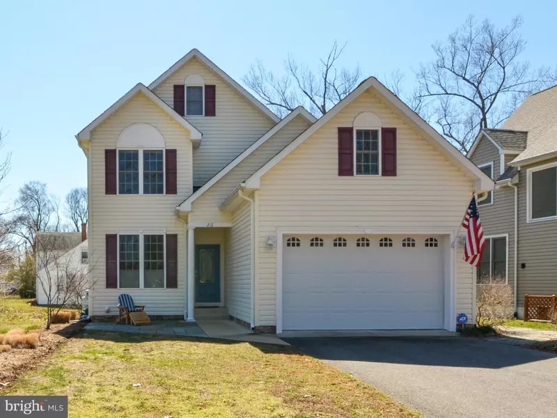 212 SPOTSWOOD LN, Colonial Beach, VA 22443