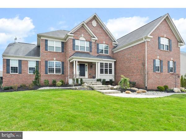 8 CRANBURY HILL CT, Mount Laurel, NJ 08054