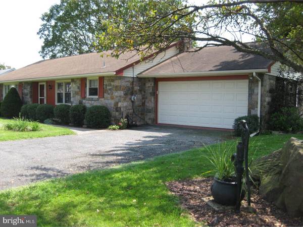 14112 KUTZTOWN RD, Fleetwood, PA 19522