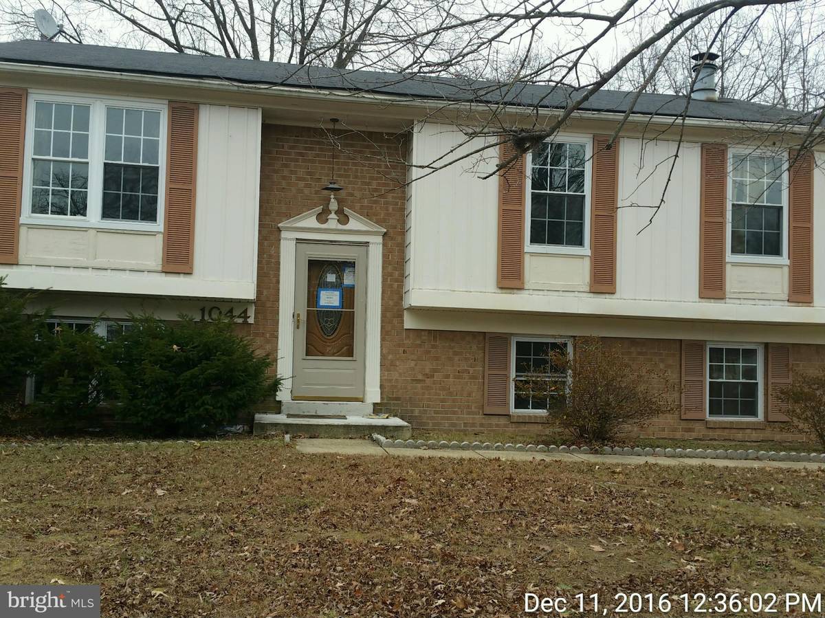 Waldorf, MD 20602,1044 BANNISTER CIR