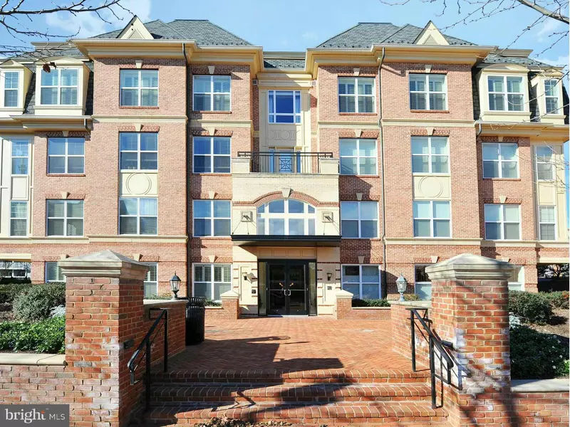 320 WEST ST #205, Alexandria, VA 22314