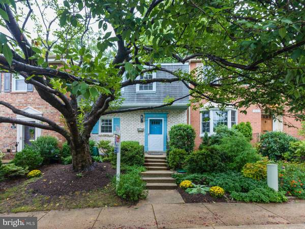 5695 RAYBURN AVE, Alexandria, VA 22311