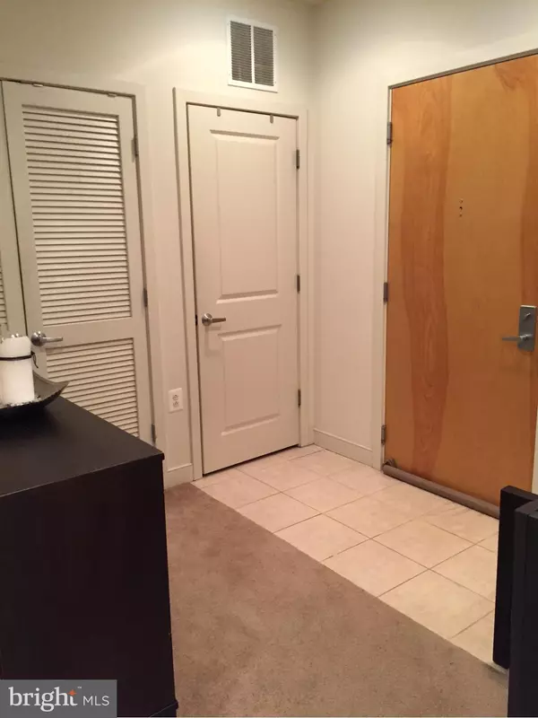 Alexandria, VA 22305,181 REED AVE E #304