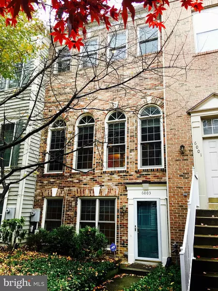 6003 RICKETTS WALK, Alexandria, VA 22312