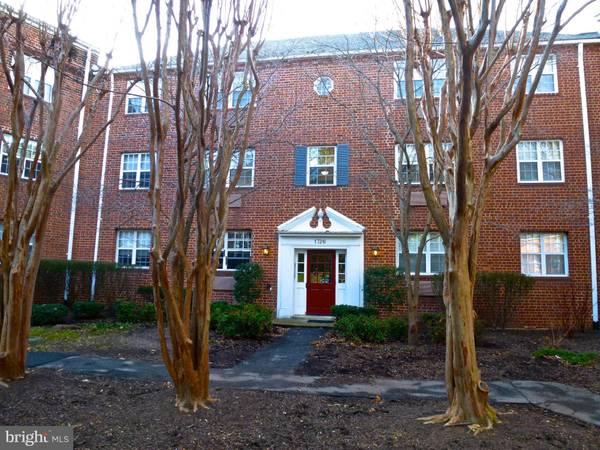 1726 ABINGDON W DR #201, Alexandria, VA 22314