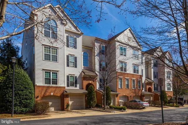 4689 LAWTON WAY #302, Alexandria, VA 22311