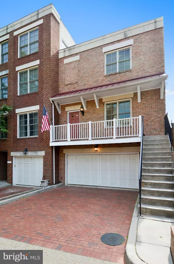 149 REED AVE E, Alexandria, VA 22305