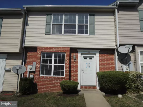 142 GEORGETOWN SQ, Martinsburg, WV 25401