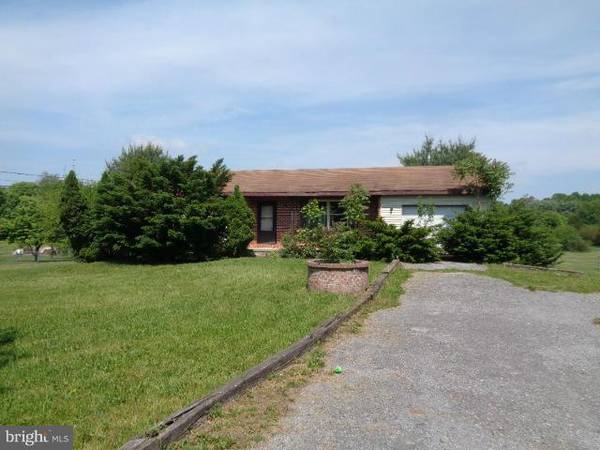 Falling Waters, WV 25419,337 LOCKHOUSE RD