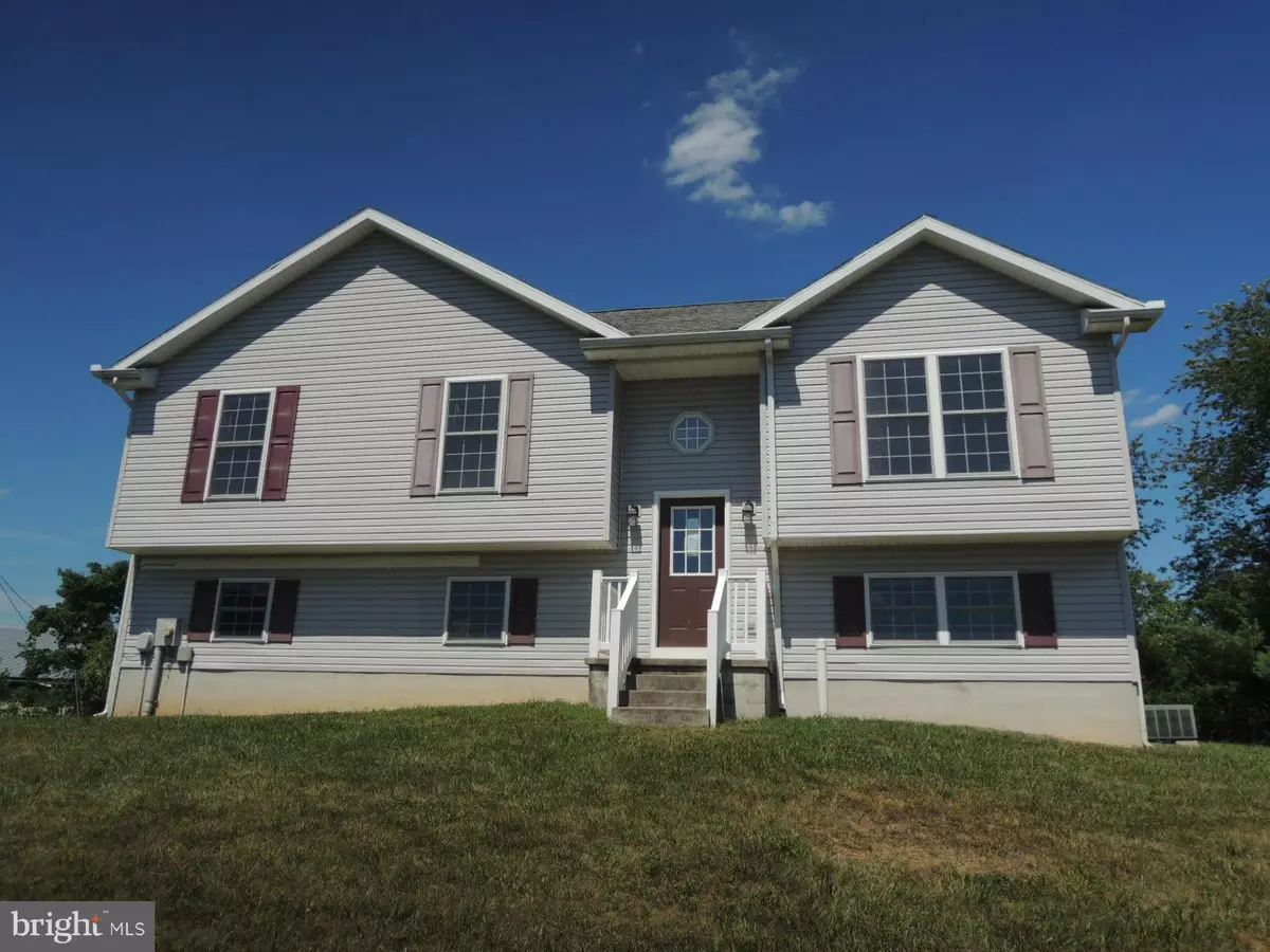 Hedgesville, WV 25427,43 EXECUTIVE WAY