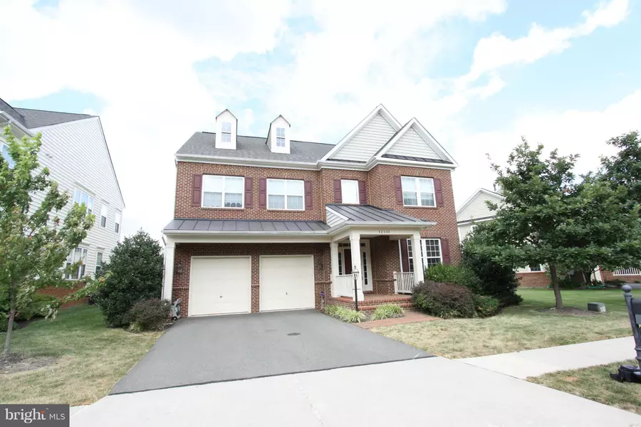 42684 EMPEROR DR, Ashburn, VA 20148