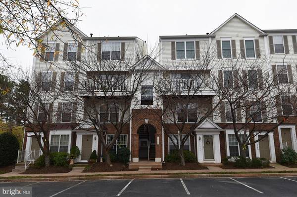 46984 COURTYARD SQ #301, Sterling, VA 20164