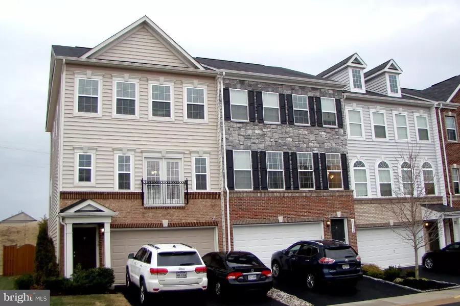 25210 PRAIRIE FIRE SQ, Aldie, VA 20105