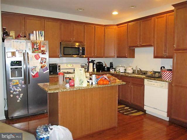 Chantilly, VA 20152,25174 WHIPPOORWILL TER
