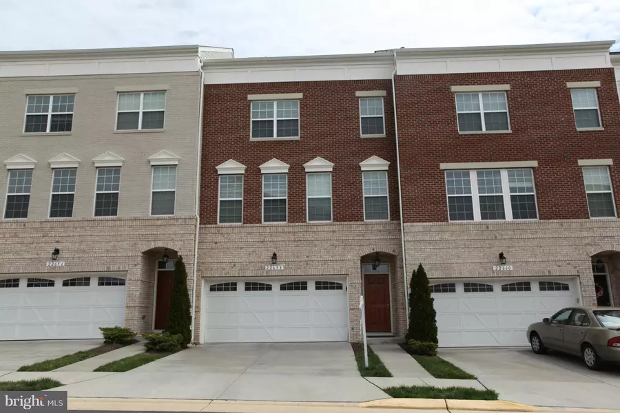 22658 FLOWING SPRING SQ, Ashburn, VA 20148