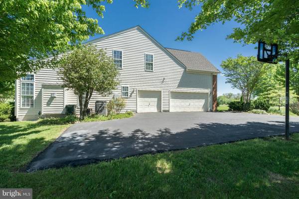 Round Hill, VA 20141,36218 BERNADETTE CT