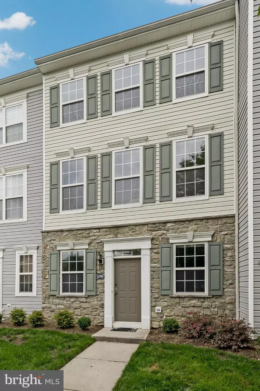 Ashburn, VA 20147,21799 FINDON CT