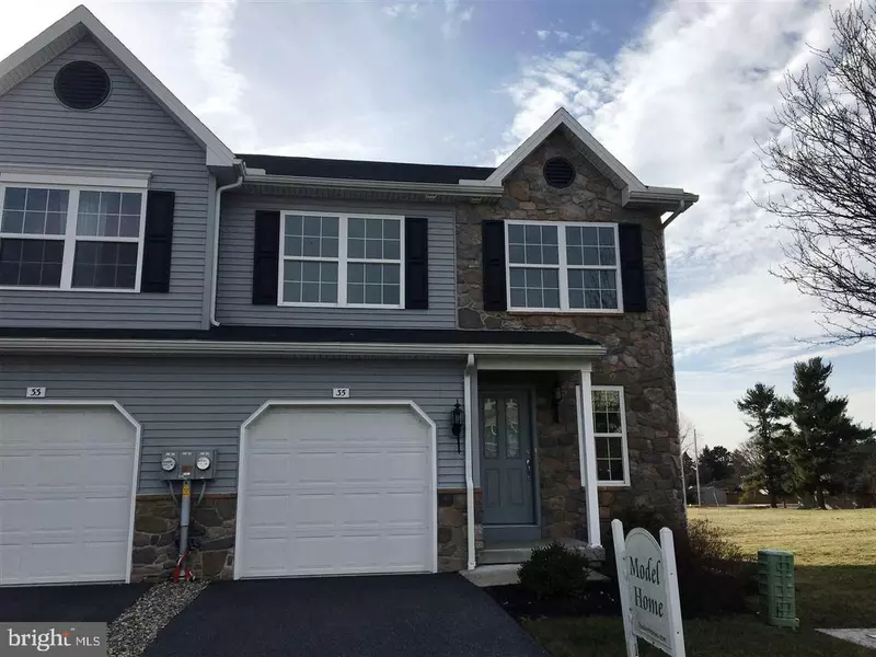 35 LISMORE PL, Mechanicsburg, PA 17050