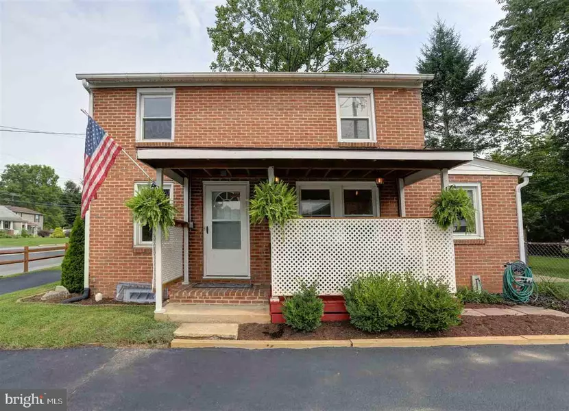 504 HOGESTOWN RD, Mechanicsburg, PA 17050