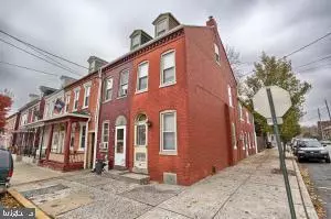 571 WALNUT ST, Columbia, PA 17512