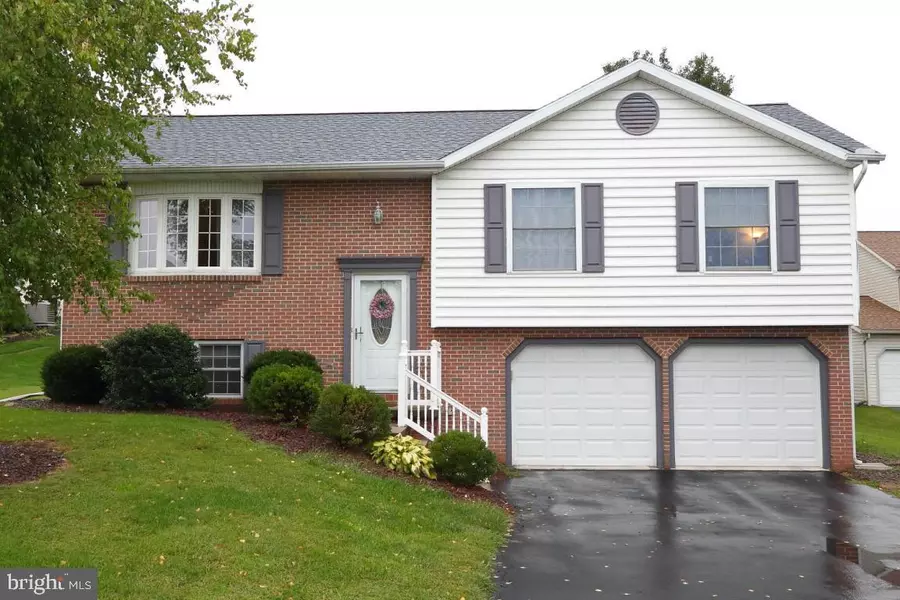 105 PROVIDENCE CIR, Middletown, PA 17057