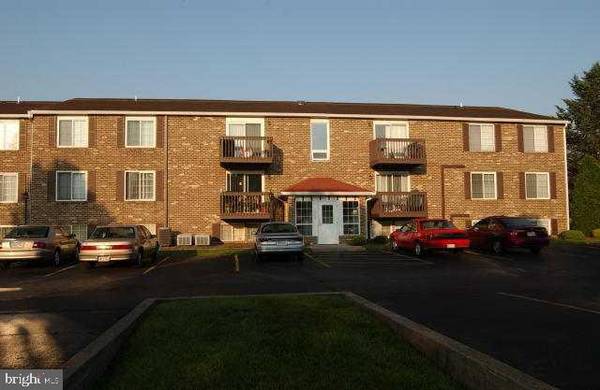 1003 NANROC DR #13, Mechanicsburg, PA 17055