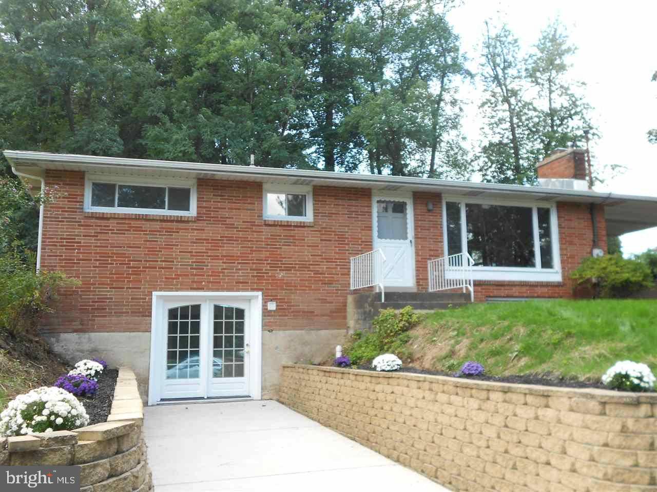 333 OAK DR, New Cumberland, PA 17070