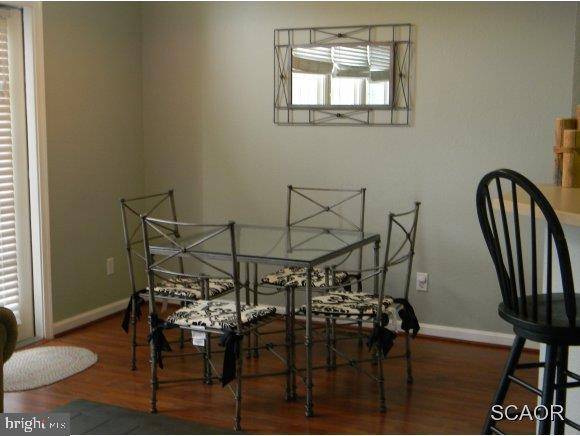 Ocean View, DE 19970,6 VILLAGE GREEN DR