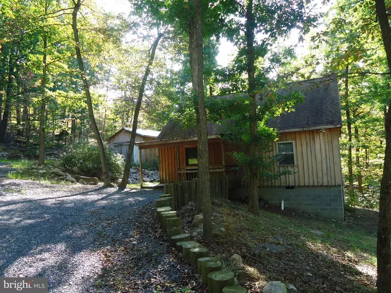 882 LAZY RIVER WEST RD, Luray, VA 22835