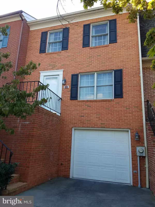 110 FOX CT, Winchester, VA 22603