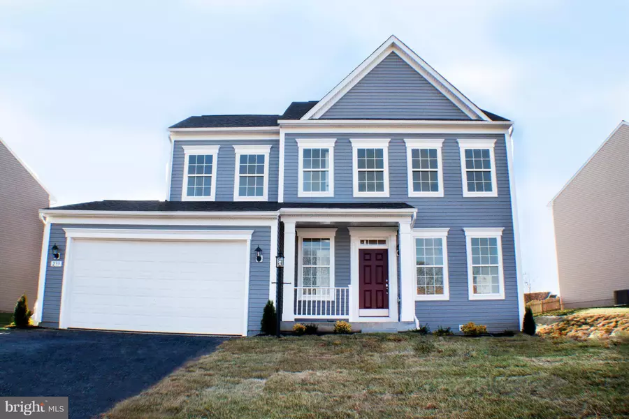 239 CREEKWOOD DR, Greencastle, PA 17225