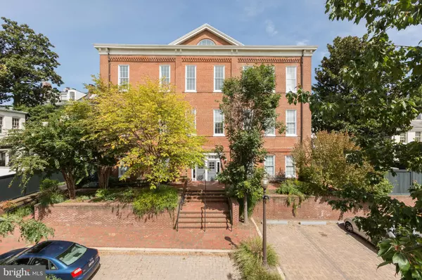 2735 OLIVE ST NW #2, Washington, DC 20007