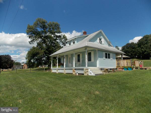 8047 MENTZER GAP RD, Waynesboro, PA 17268