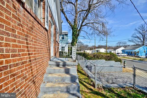 Capitol Heights, MD 20743,6704 DRYLOG ST