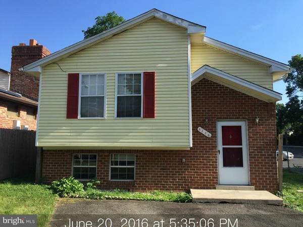 6103 JOST ST, Fairmount Heights, MD 20743