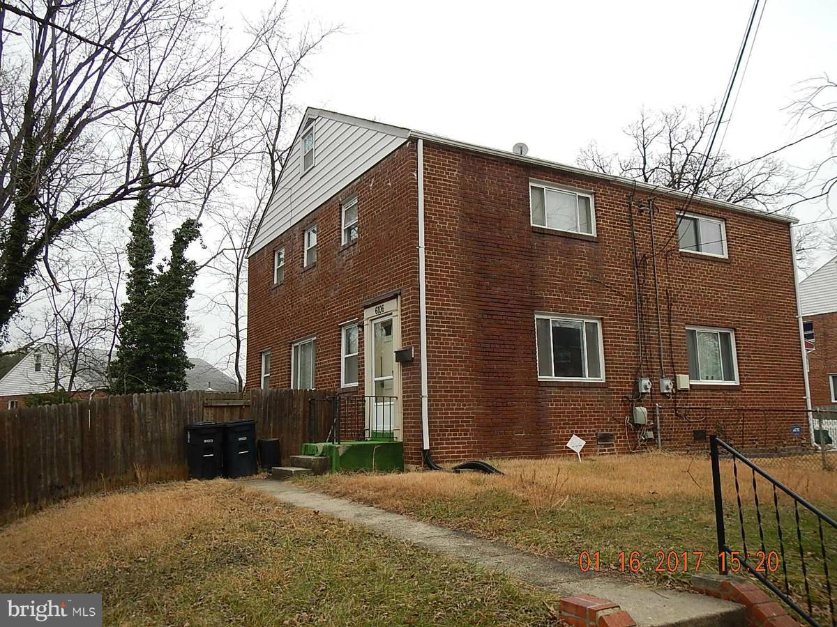 Riverdale, MD 20737,6106 LONGFELLOW ST