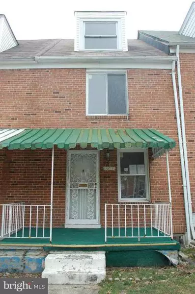 3215 LAKE AVE, Baltimore, MD 21213