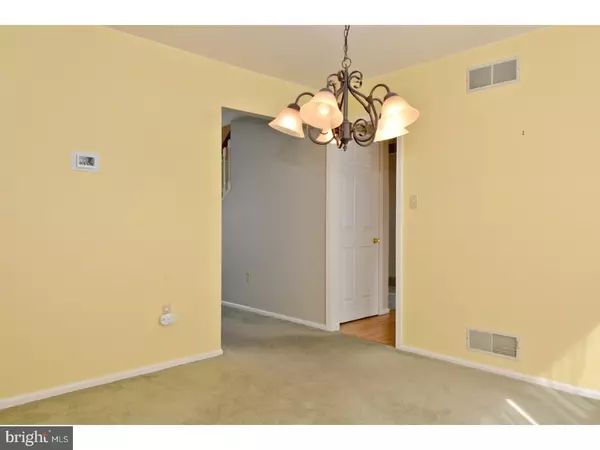 Newark, DE 19711,9 LONG MEADOW CT