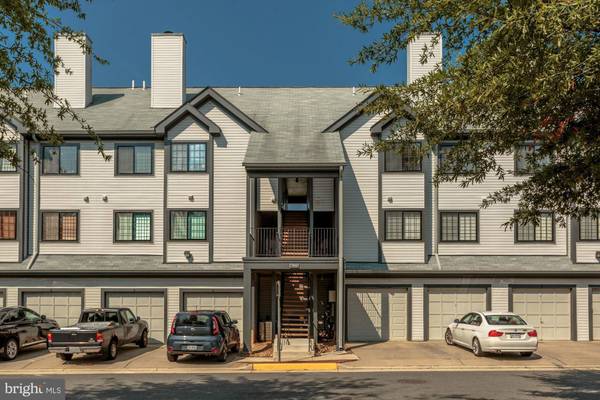 7004 IRWELL LN #E, Alexandria, VA 22315